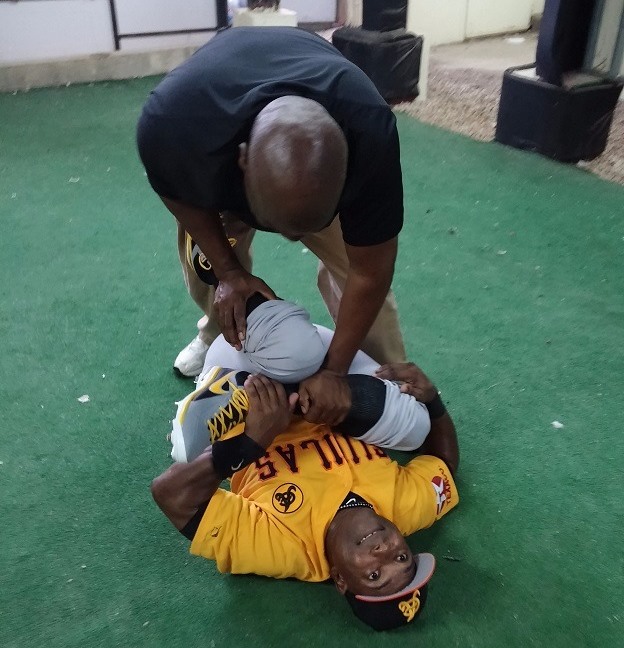 Silverio, trabajando con Miguel Tejada en las Águilas Cibaeñas.