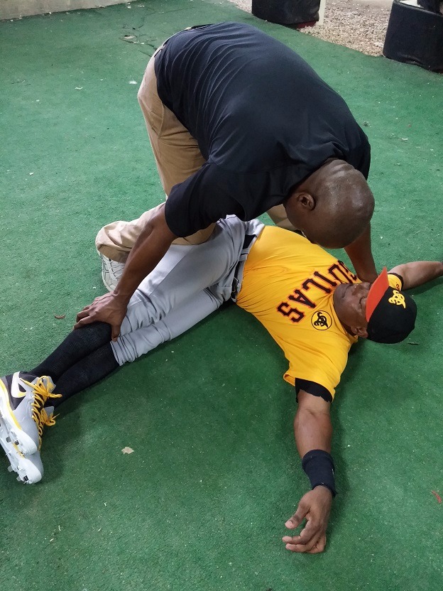 Silverio, trabajando con Miguel Tejada en las Águilas Cibaeñas.