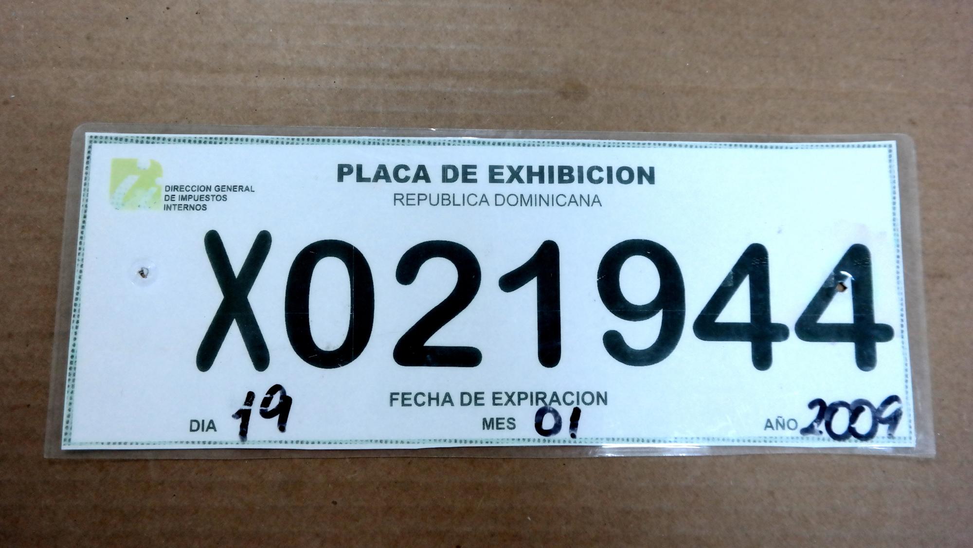 Placa temporal de exhibición.