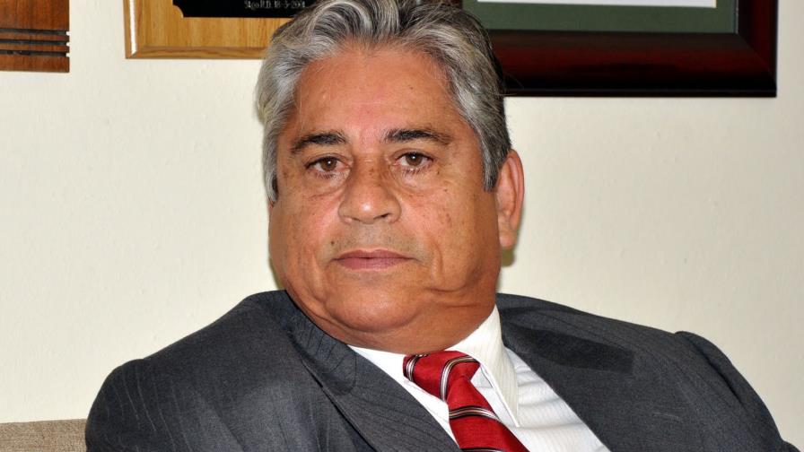 Chilote Llenas renuncia y pide licencia en Lidom