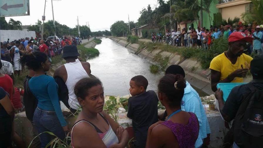 Recuperan el cadáver de un niño que se ahogó en canal de Esperanza