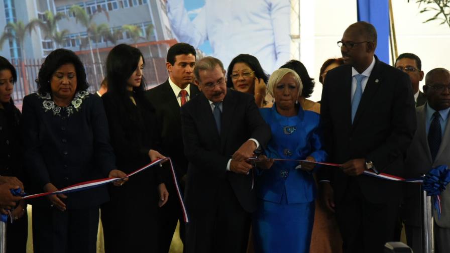 Presidente Medina encabeza inauguración del Palacio Municipal de Santo Domingo Este