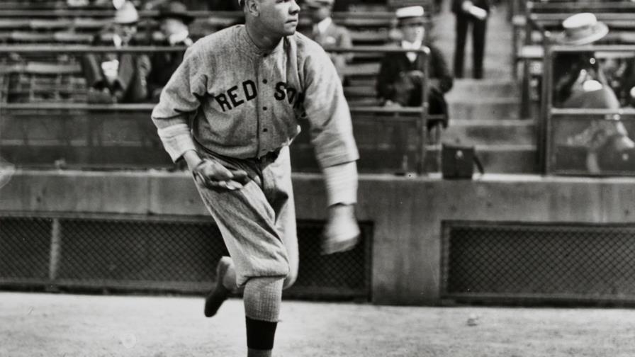 Babe Ruth noqueó a un árbitro