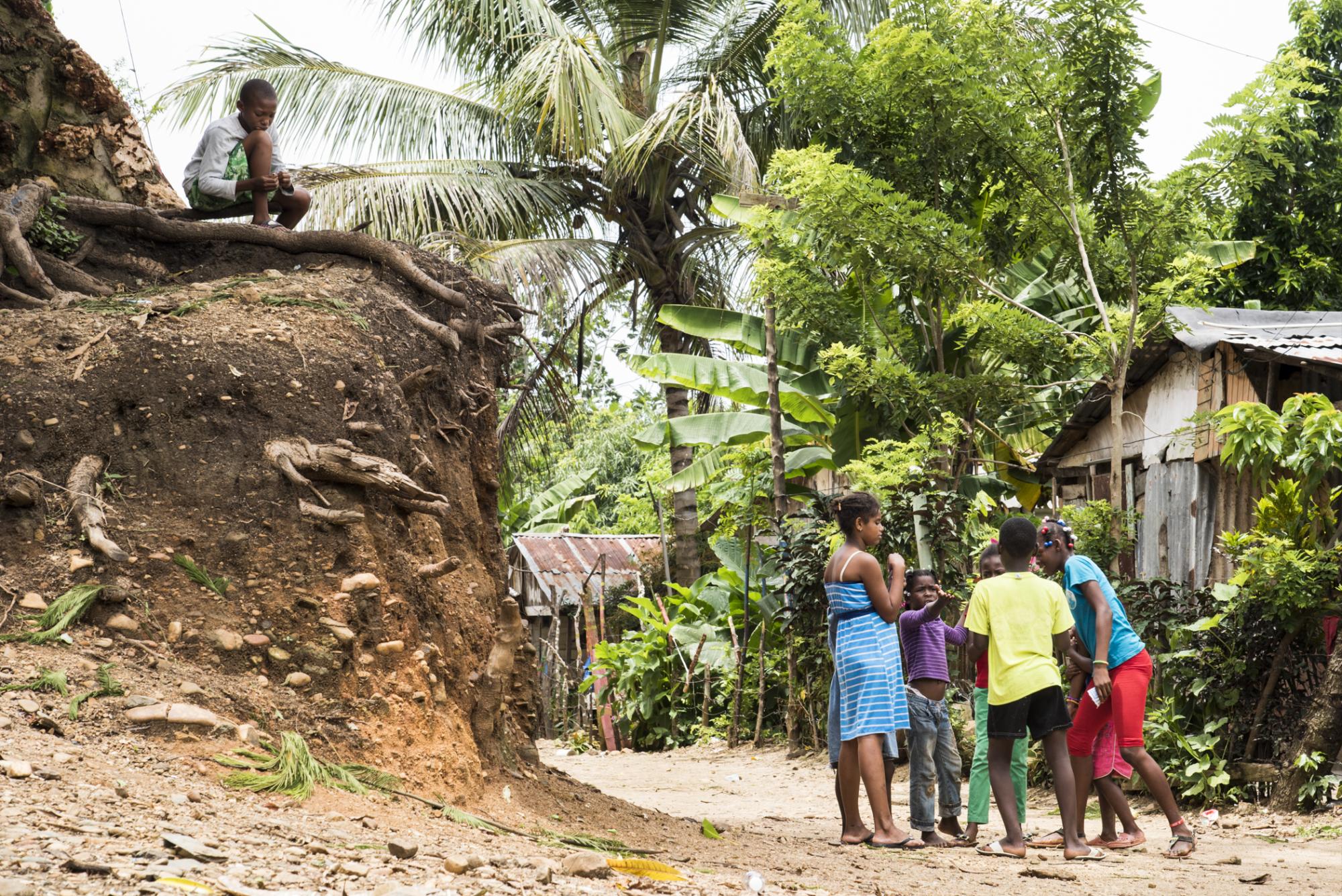 El 59% de los niños, niñas y adolescentes que trabajan viven en hogares pobres.