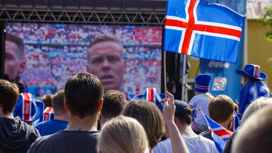 La pasión por el fútbol ‘calienta’ a la fría Islandia