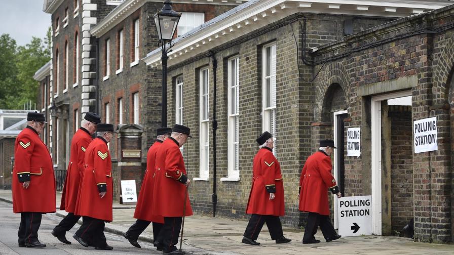 La permanencia en la UE ganaría el referéndum por 4 puntos, según un sondeo