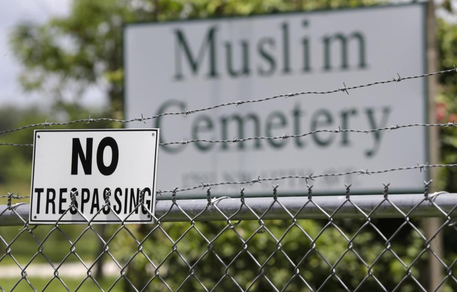 Sepultan a autor de matanza de Orlando en cementerio musulmán de Miami