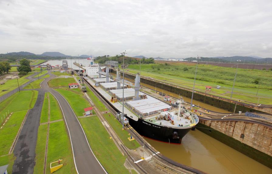 Buque que inaugurará canal de Panamá ampliado pagará 586.000 dólares de peaje