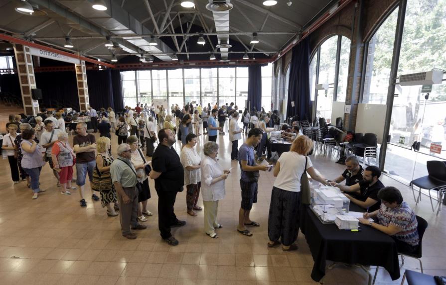 España vuelve a las urnas para romper estancamiento político 