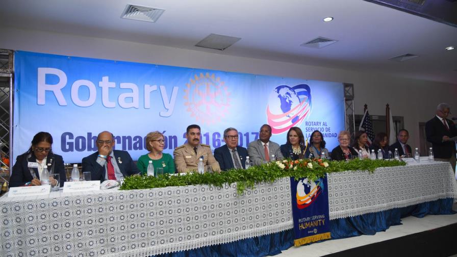 Club Rotary Internacional juramenta nuevo gobernador Club Rotary Internacional juramenta nuevo gobernador