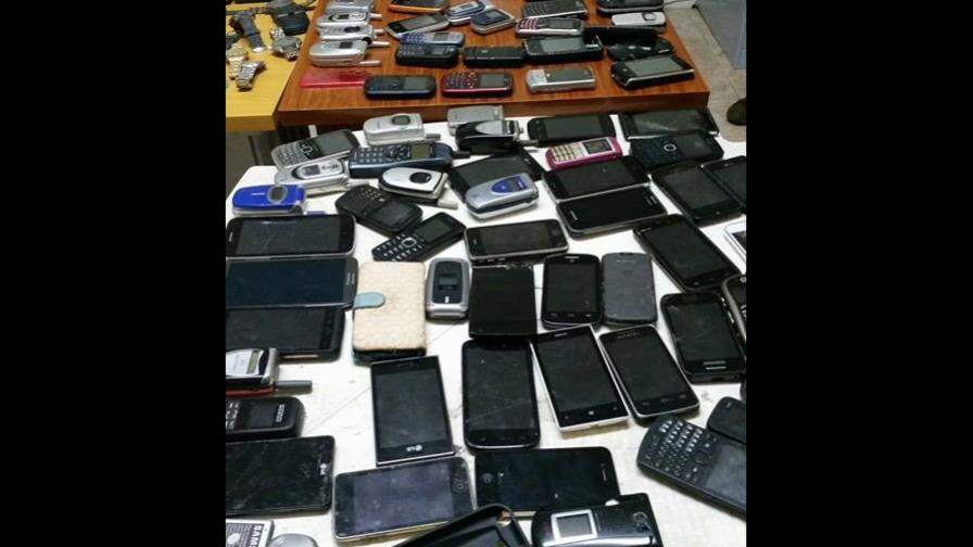 Desmantelan compraventa que empeñaba armas de fuego en San Pedro de Macorís Desmantelan compraventa que empeñaba armas de fuego en San Pedro de Macorís