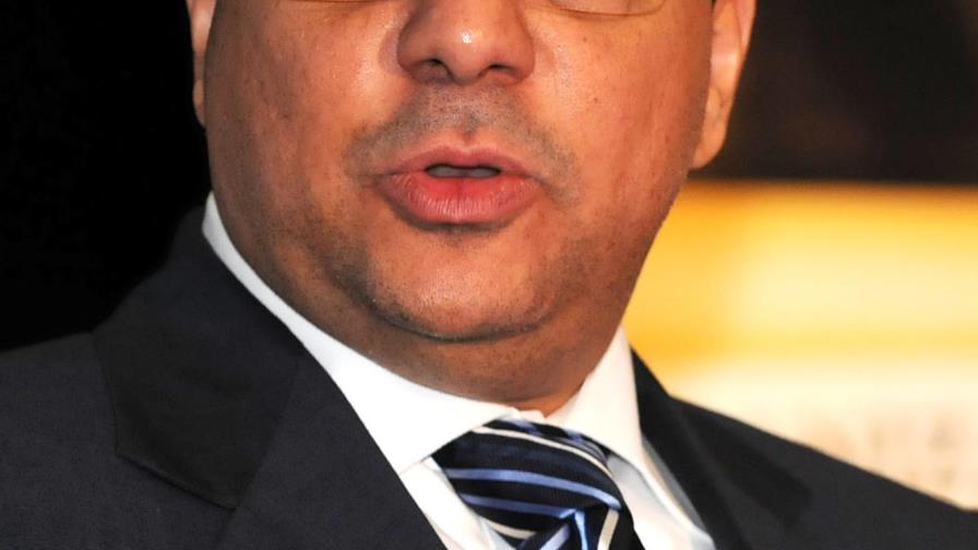 Notarios reconocen a juez Moscoso Segarra