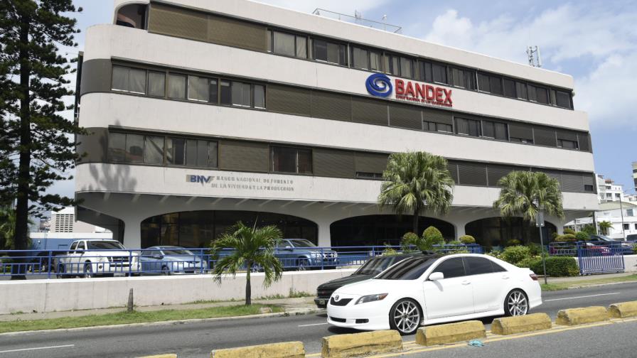 La manzana envenenada (1/2)