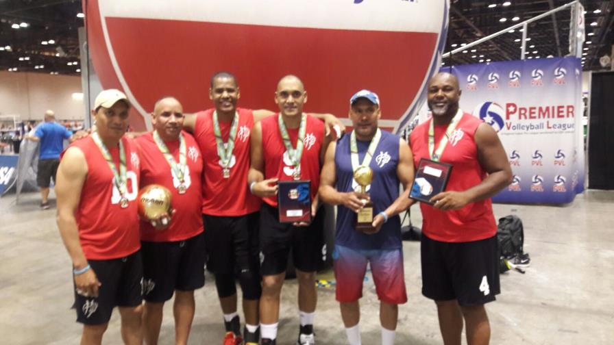 Dominicanos Cristian Cruz y Amaury Martínez brillan en Abierto de Voleibol de Estados Unidos