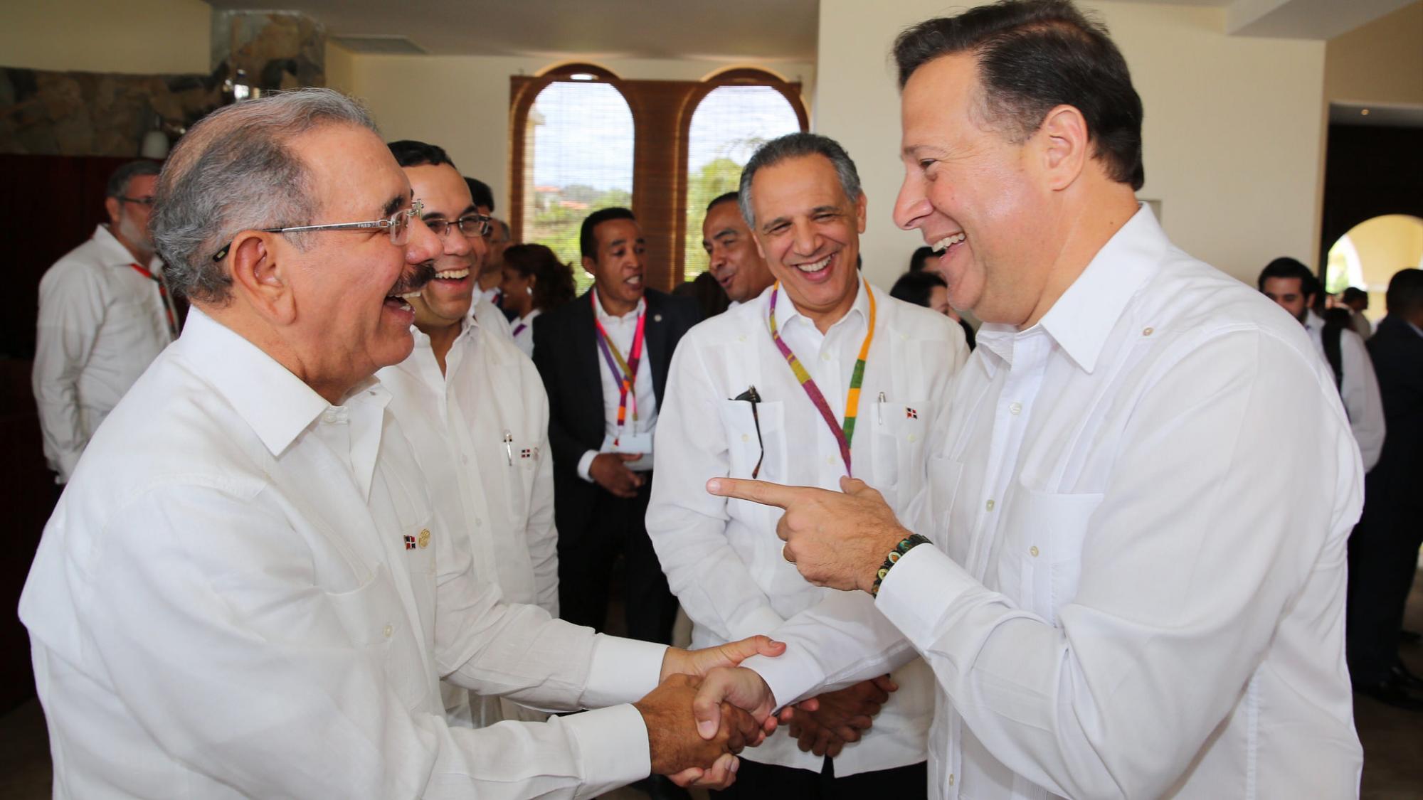 El presidente Danilo Medina junto a Juan Carlos Varela Rodríguez.