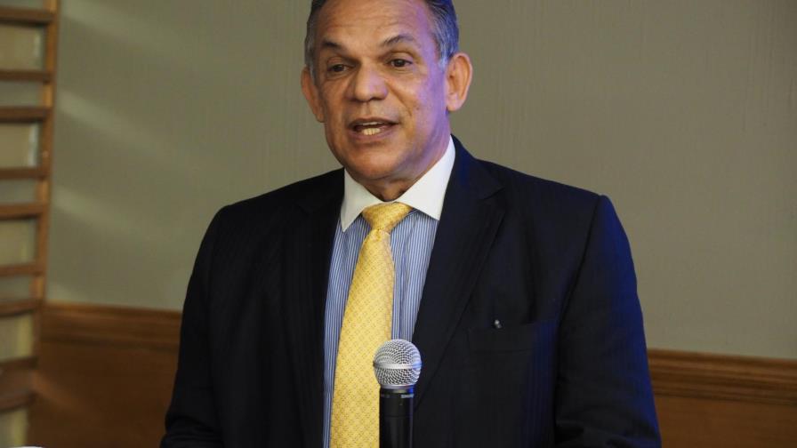 Presentarán encuesta sobre cambio de horario en instituciones públicas para reducir tapones Presentarán encuesta sobre cambio de horario en instituciones públicas para reducir tapones