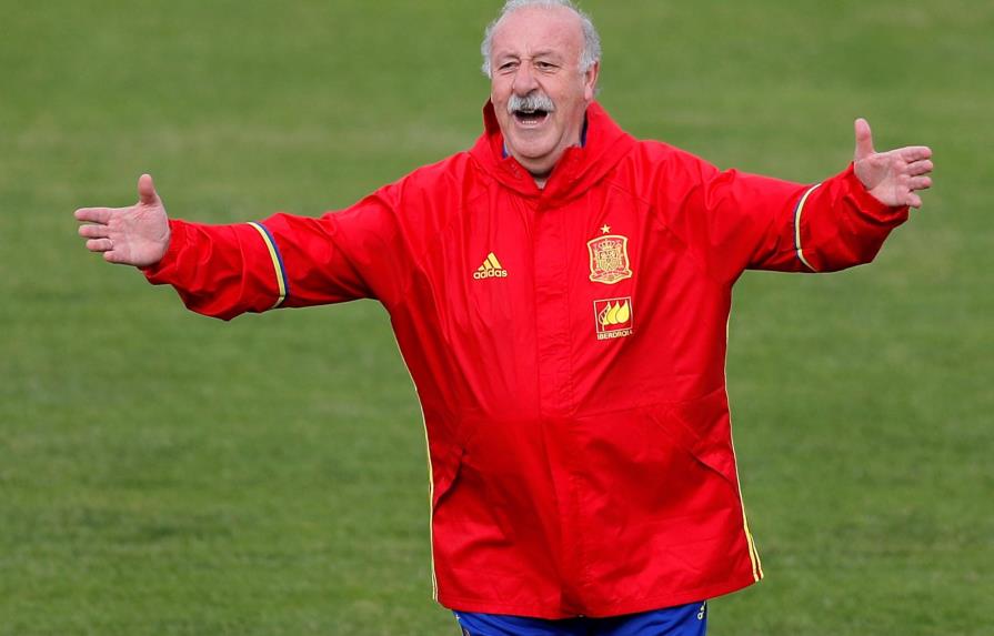 Vicente del Bosque oficializó su renuncia a la selección española de fútbol