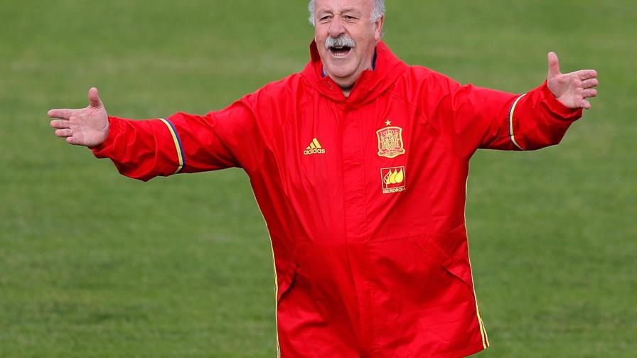 Vicente del Bosque oficializó su renuncia a la selección española de fútbol