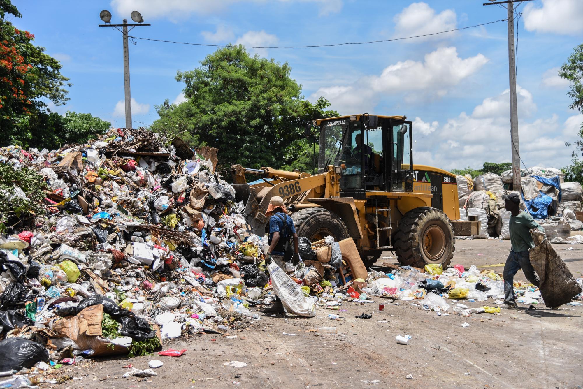Estación de transferencia “temporal” en Cancino Adentro, Santo Domingo Este.