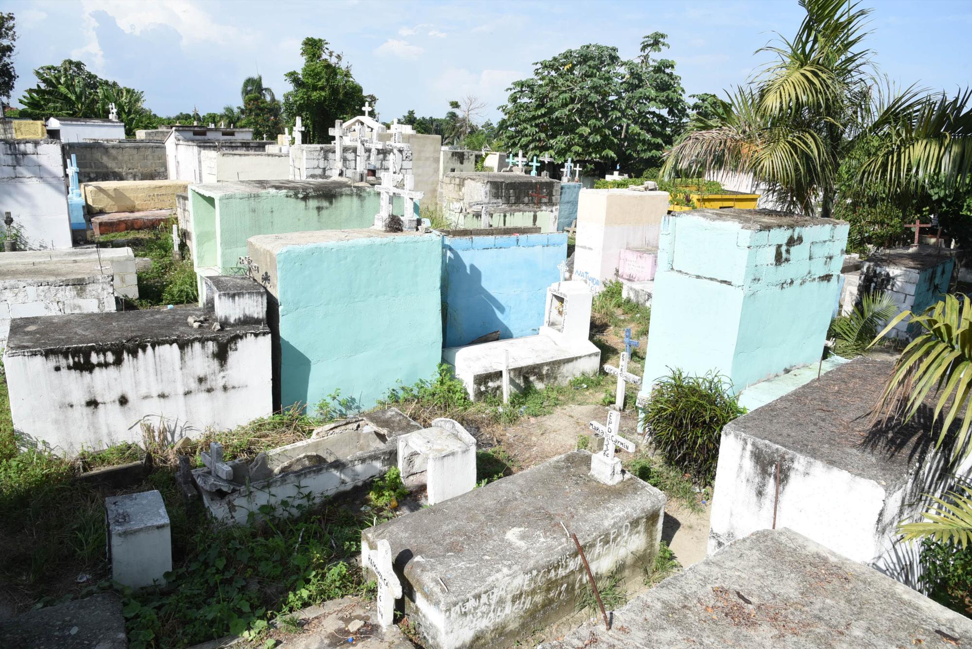 Cementerio central de Villa Mella.