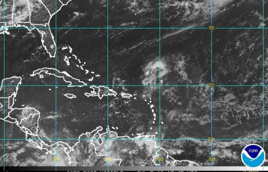 Martes lluvioso debido a onda tropical