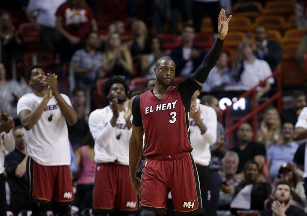 Miami Heat le ofrece a Dwyane Wade contrato por 2 años y $40 millones 