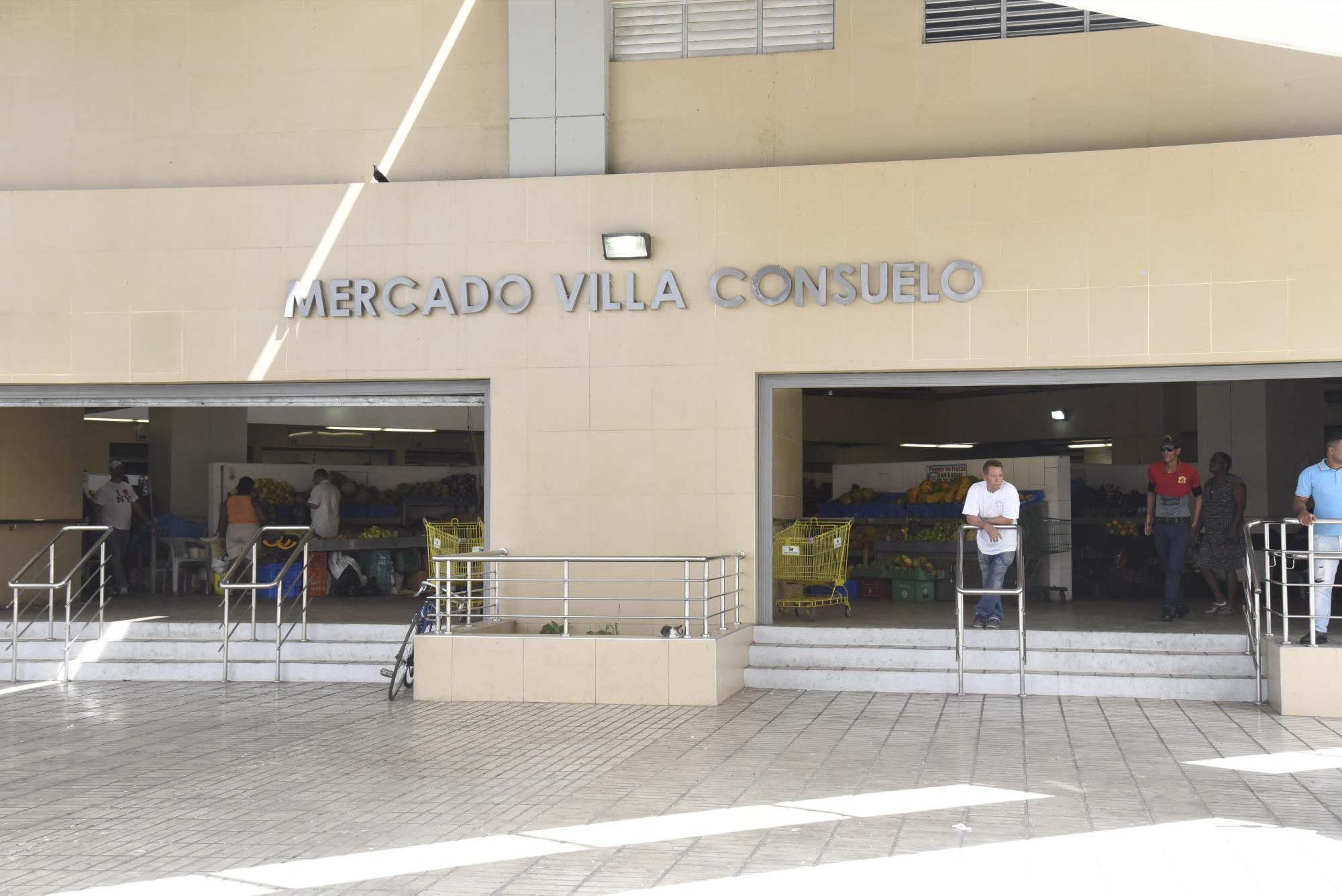 Exterior del Mercado de Villa Consuelo.