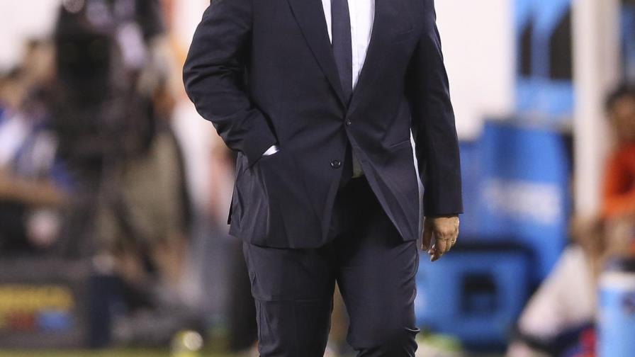 Caos en el fútbol argentino precipitó renuncia del DT Gerardo Martino Caos en el fútbol argentino precipitó renuncia del DT Gerardo Martino