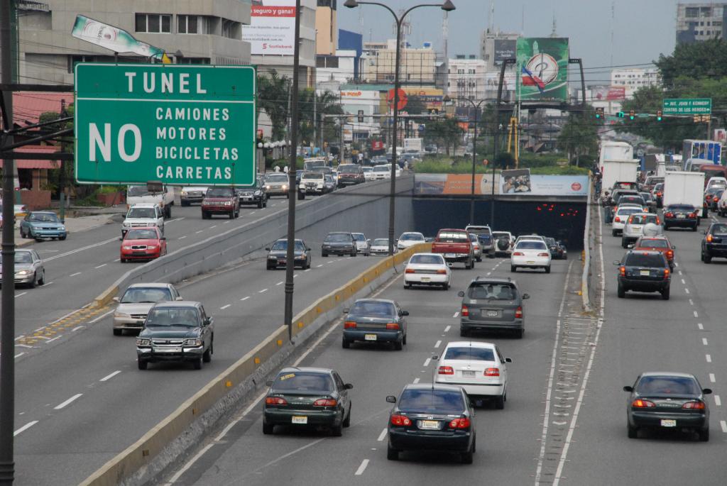 Túnel de la avenida 27 de Febrero.