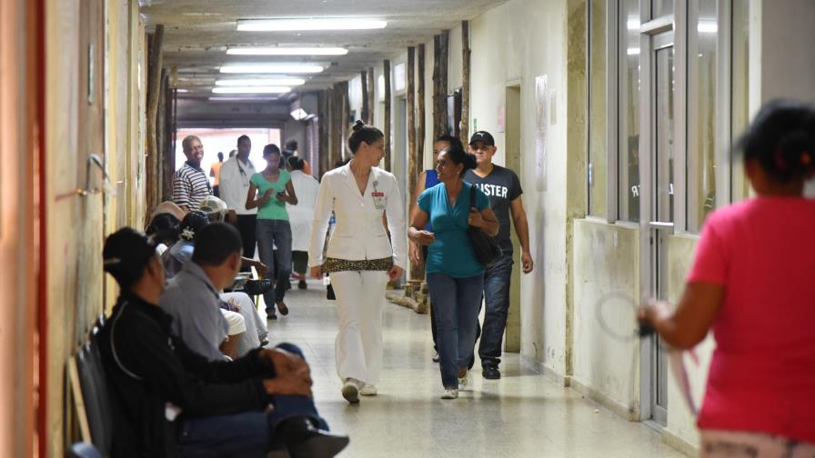 Aumentan vigilancia alrededor del hospital José María Cabral y Báez