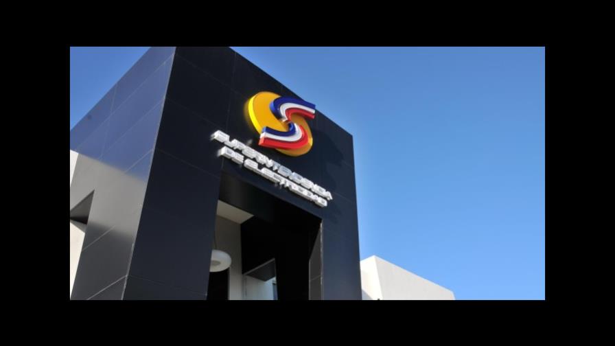 Superintendencia de Electricidad advierte empresas no pueden aumentar tarifas sin previo aviso