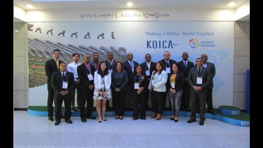 Profesionales dominicanos reciben entrenamiento en Corea del Sur sobre 911