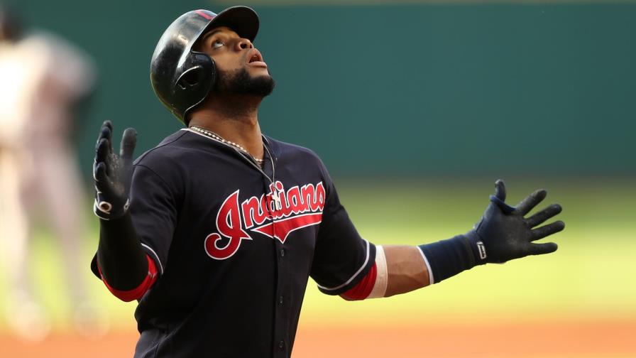 Carlos Santana disparó uno de los cinco jonrones de Cleveland contra los Yanquis