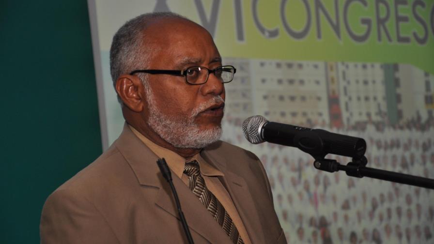 Colegio Médico denuncia pasantes extranjeros ejercen en República Dominicana sin cumplir requisitos Colegio Médico denuncia pasantes extranjeros ejercen en República Dominicana sin cumplir requisitos