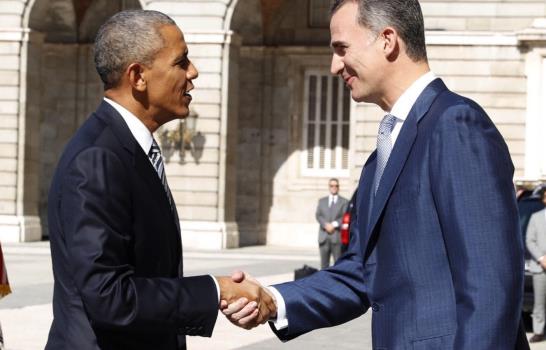 Obama vuelve a la España que conoció como “mochilero”