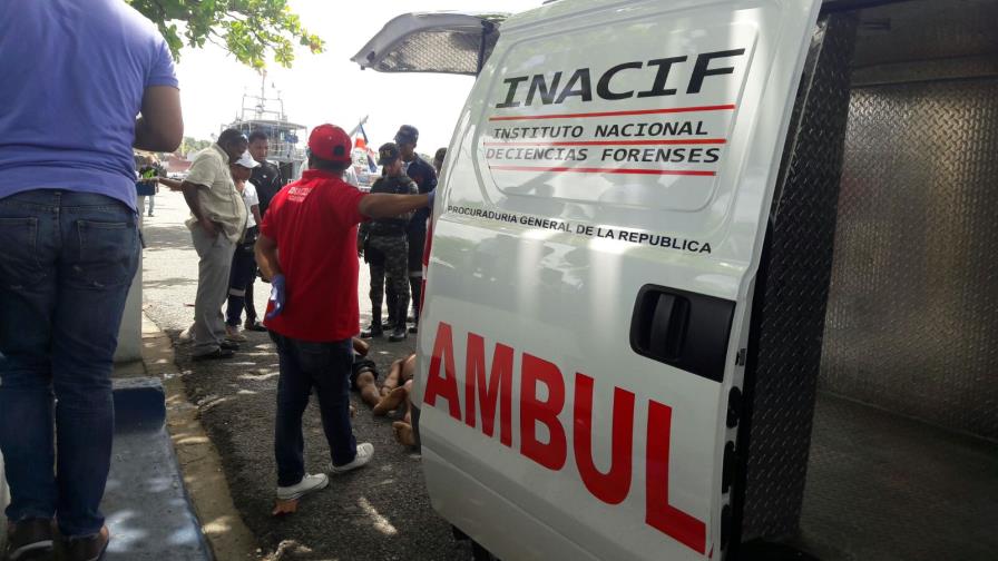La Policía todavía no identifica jóvenes que se ahogaron próximo a la avenida España La Policía todavía no identifica jóvenes que se ahogaron próximo a la avenida España