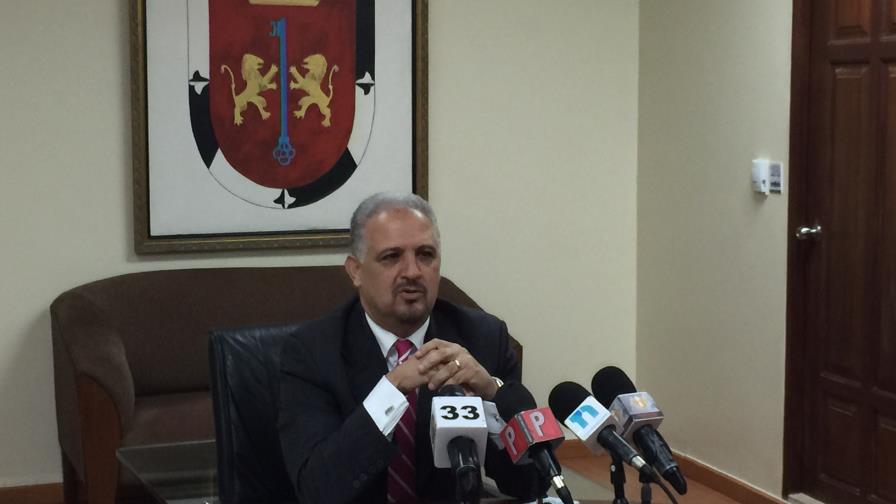 Piden que el Poder Ejecutivo pensione a los regidores del Distrito Nacional
Piden que Poder Ejecutivo pensione a regidores DN
