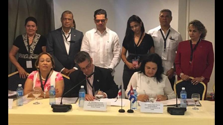 Las ZF dominicanas  y Cámara de Comercio de Cuba firman convenio