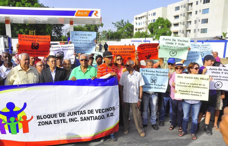 Vecinos de zona Este de Santiago están contra estación de combustibles
