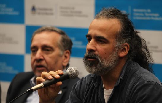 Dinosaurio descubierto en Argentina tiene los mismos brazos cortos del T. rex