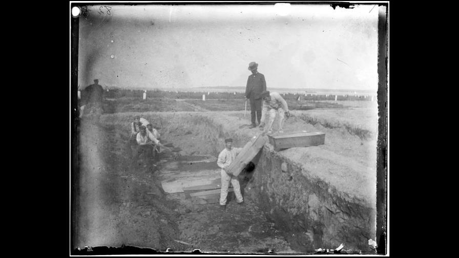Hart Island, el cementerio escondido de los muertos sin nombres en Nueva York 