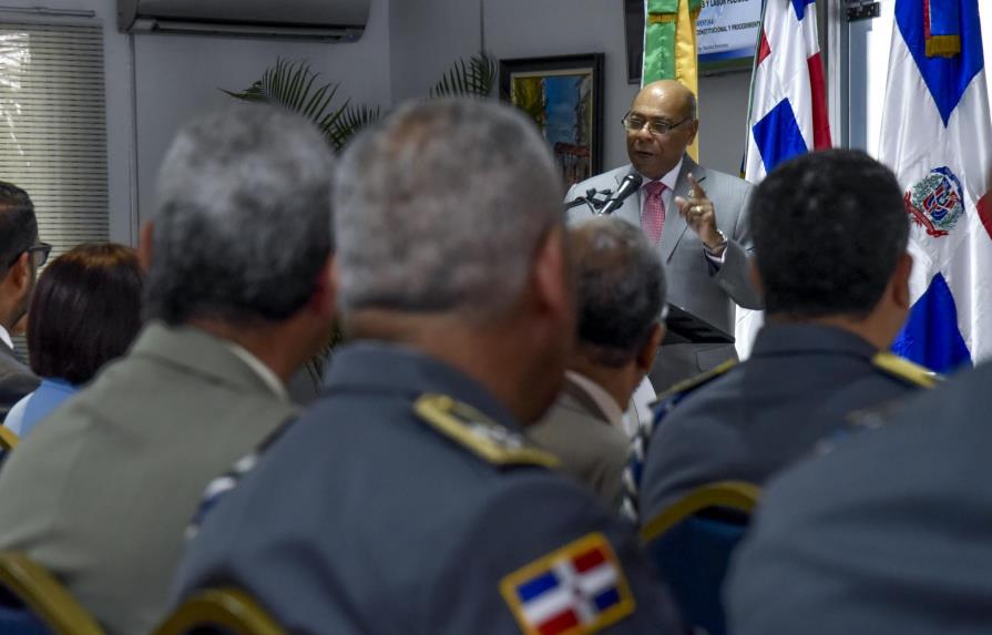 Ray Guevara pidió al Gobierno y a la población apoyar a la Policía Nacional    