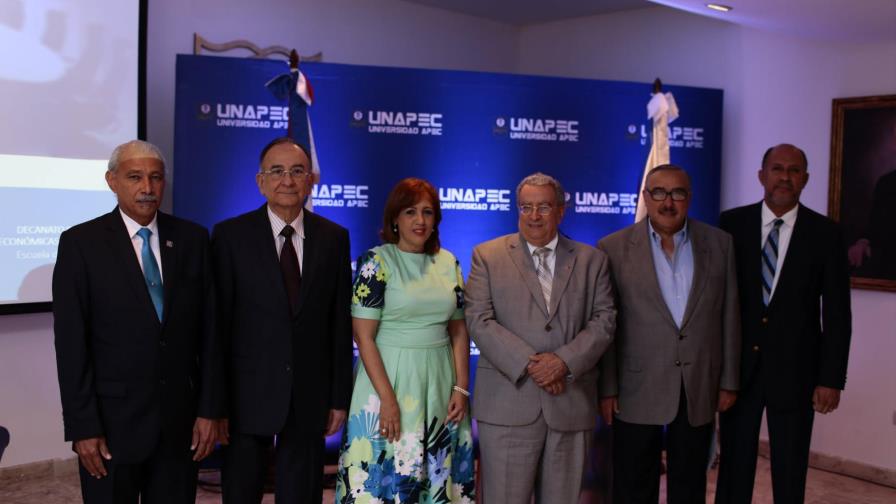 UNAPEC lanza primera licenciatura en finanzas del país