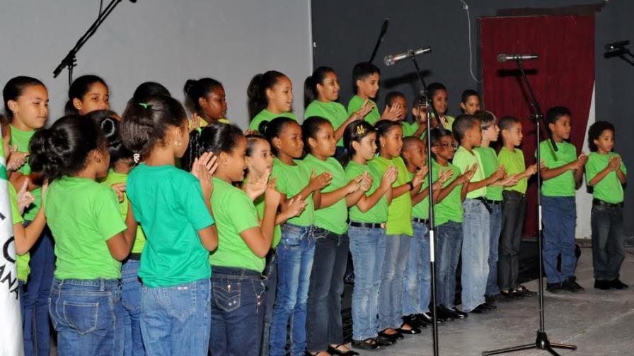 Debuta coro integrado por 150 niños y jóvenes auspiciado por el Ministerio de Cultura 