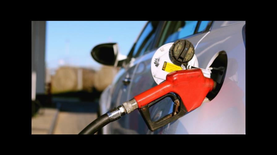 Bajan precios de los combustibles entre RD$1.00 y RD$4.30 por galón, exceptuando Gas Natural  