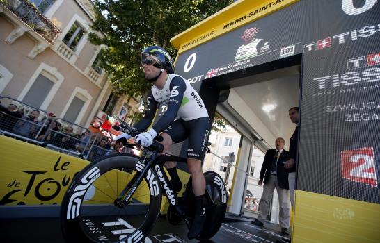 Dumoulin gana la contrarreloj de 13ª etapa, Froome sigue líder del Tour