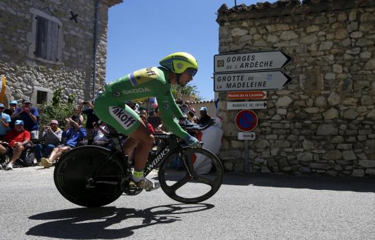 Dumoulin gana la contrarreloj de 13ª etapa, Froome sigue líder del Tour