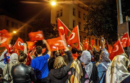 El intento de golpe militar ha dejado 42 muertos en Ankara, según Fiscalía