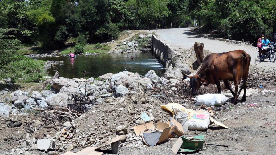 La extracción de  materiales del río Camú amenaza con su extinción