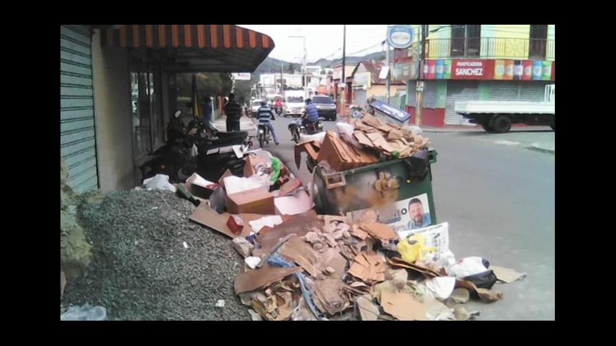 La basura se acumula en las esquinas de Hato Mayor desde mayo